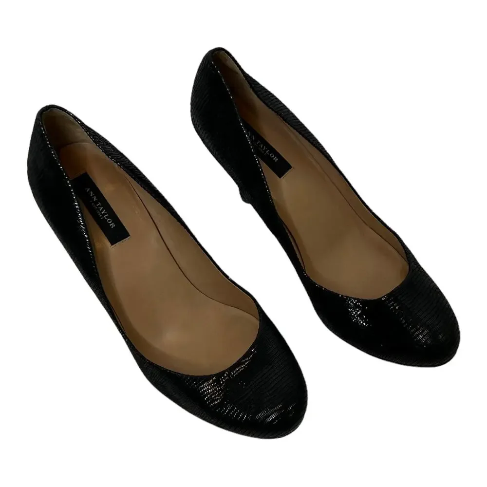 Ann Taylor Black Snakeskin Embossed‎ Leather Round Toe Stiletto Pumps Size 7.5M